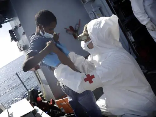 La Croce Rossa con le stellette che la burocrazia vuol far fuori