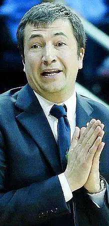 Armani giù la maschera: obiettivo Final Four