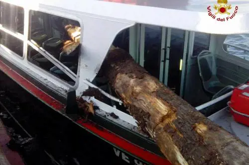 Paura e feriti sul vaporetto alla Giudecca