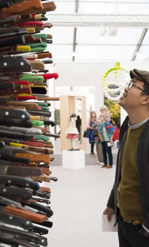 A Frieze l'arte diventa gioco a colpi di fotografia e glamour