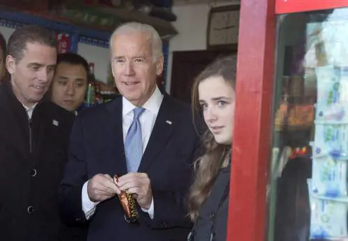 Biden in campo contro Hillary?