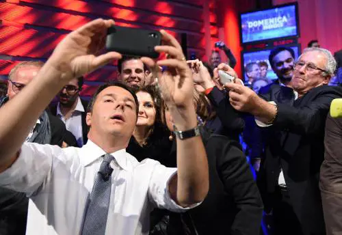 Renzi si deve dimettere?