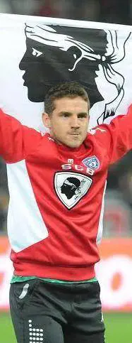 Bandiera corsa in campo, Nizza come Belgrado