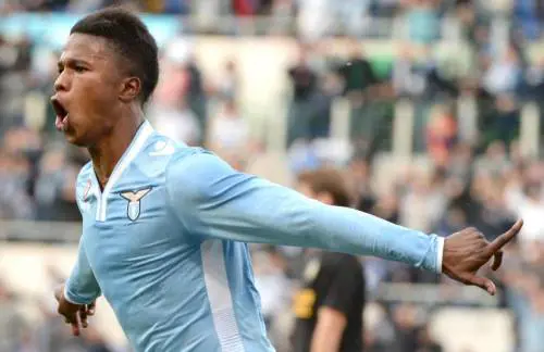 Incidente in Lamborghini per Keita. Illeso l'attaccante della Lazio