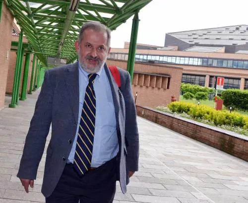Il consigliere della Regione Piemonte Aldo Reschigna arriva in Procura
