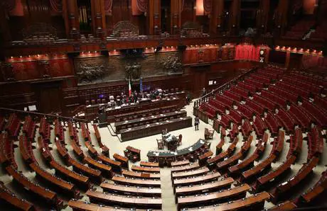 Altro che spending review. Arredi, facchini e abbigliamento: ecco quanto spende la Camera