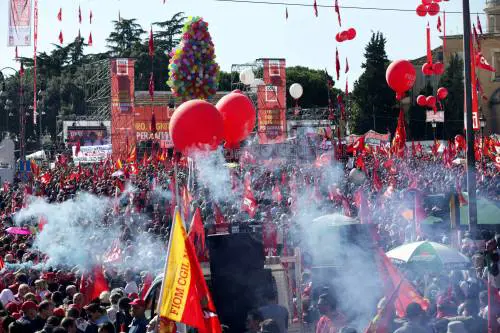 Cgil in piazza