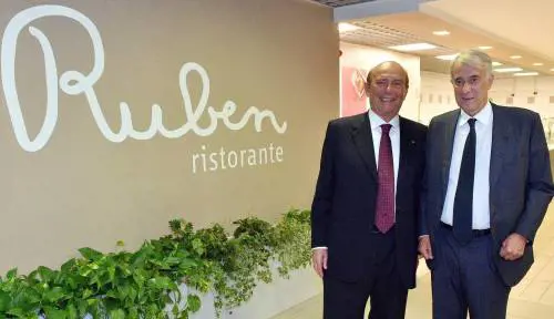 Vogliono premiare Pellegrini che apre oggi il ristorante a un euro