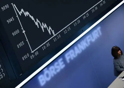 La fuga dalle Borse mondiali: già ritirati 80 miliardi di euro