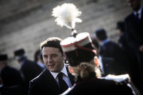 Italicum, Renzi in pressing: "Avanti anche da soli". E strizza l'occhio al M5S