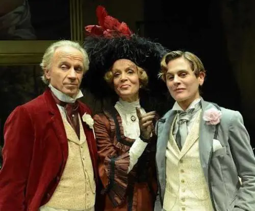 Oscar Wilde visto da Geppy Gleijeses «È ancora importante chiamarsi Ernesto»