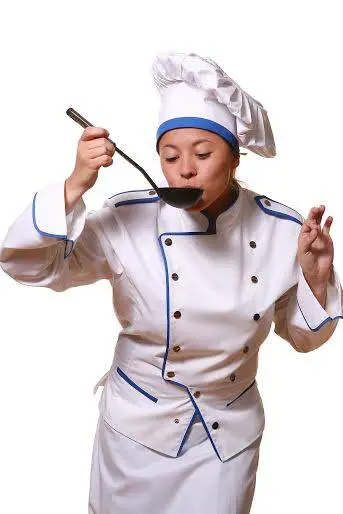 Via le donne dalla cucina: sono più cattive dei maschi