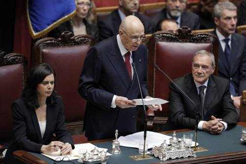 Giorgio Napolitano con Laura Boldrini e Pietro Grasso durante il giuramento