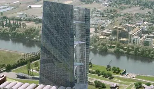 La Borsa scommette su Intesa e Unicredit