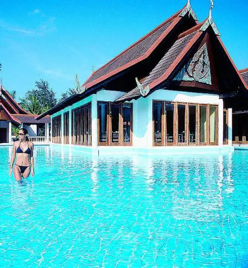 Bonomi schiera l'artiglieria Fondo Kkr alleato decisivo