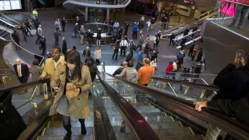 New York, la metro (da 1 miliardo e ½) a Fulton St.
