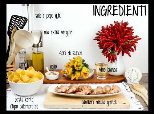 Ricetta fotografica: pasta calamarata con gamberi e fiori di zucca