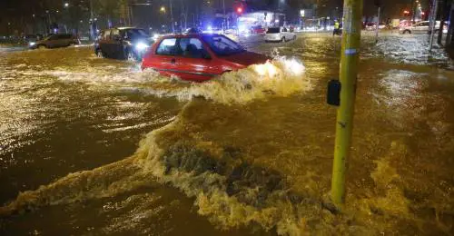 La Lombardia sott'acqua Esondati Seveso e Lambro