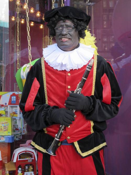 Zwarte Piet nei festeggiamenti per San Nicola