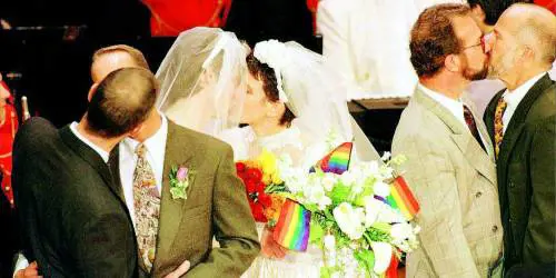 Diocesi in retromarcia per la lettera anti gay: «Non è un censimento»