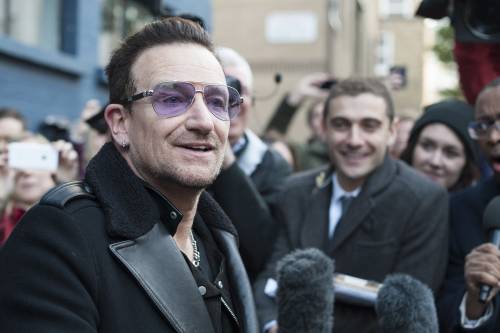 Bono cade dalla bici a Central Park: si deve operare al braccio