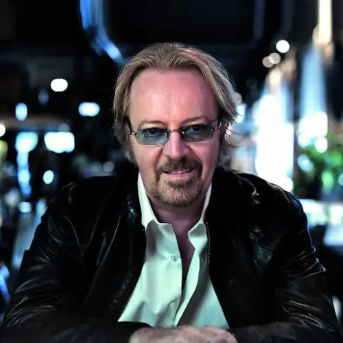 Umberto Tozzi ricoverato per appendicite: rinviato concerto all'Arena di Verona