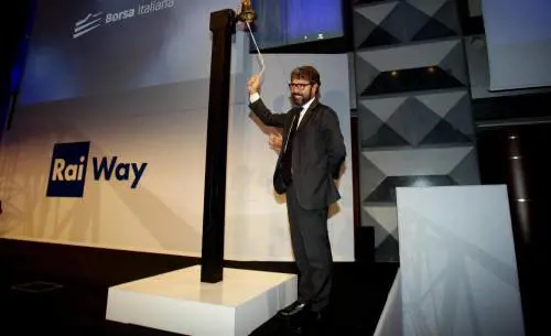 RaiWay in Borsa: su del 4,6% A «mamma Rai» 240 milioni