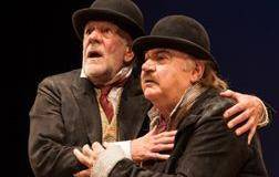 L'assurdo della solitudine aspettando che arrivi Godot