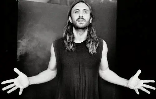 La solitudine del re dei deejay "Io, rockstar con il computer"