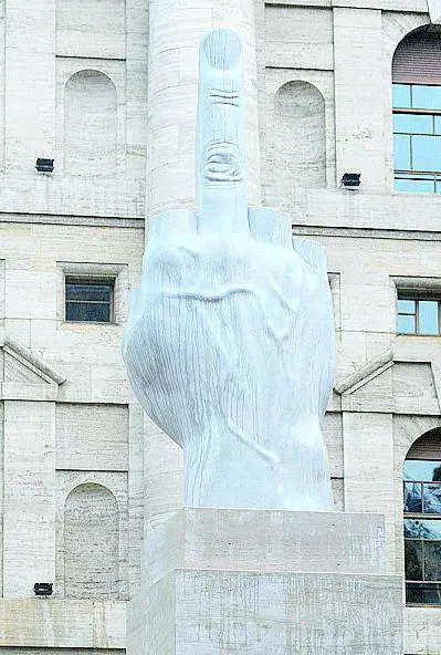 La decenza dell'indecenza