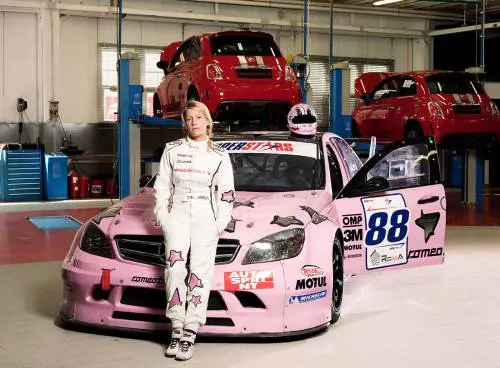 Cerruti, la psicologa che sogna la F1: "Ma lì non c'è posto per le donne"