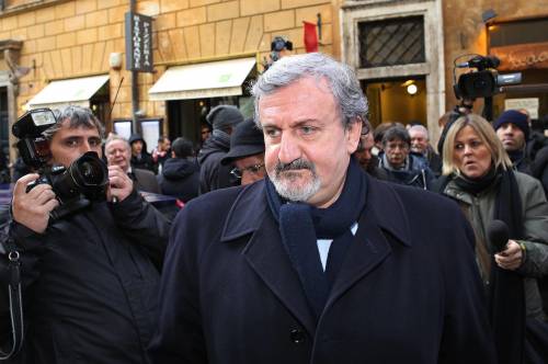 Referendum trivelle, Emiliano: "Renzi venditore di pentole"