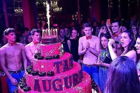 Aurora Ramazzotti festeggia 18 anni 