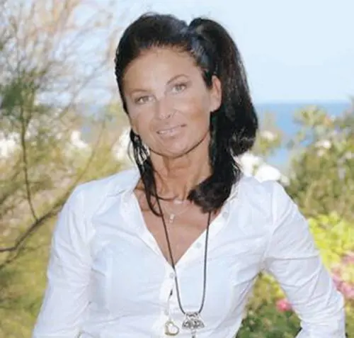 L'ex ballerina di night non si pente: "Ho tradito ma è la mia sola colpa"