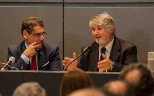 Quella cena Poletti-Buzzi. Il ministro a braccetto ​col boss di Mafia Capitale