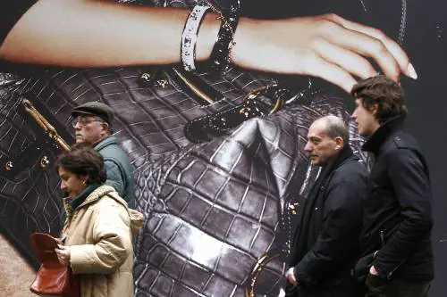 Quegli uomini travolti da crisi e assegni familiari