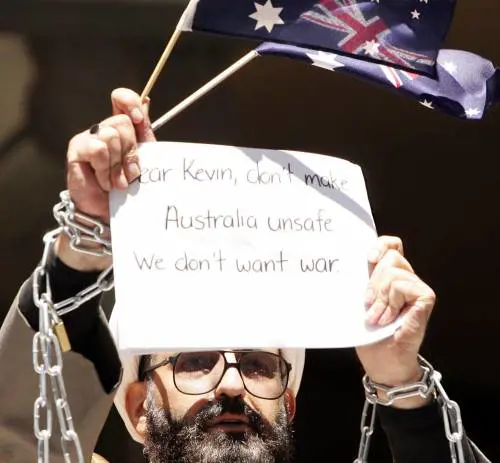 Ostaggi in un caffè per 16 ore Tre morti nel blitz per liberarli