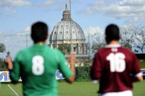 Roma, pazza idea del Vaticano: "Ospitiamo noi le Olimpiadi"