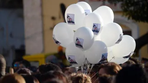 A Santa Croce l'ultimo saluto a Loris Vescovo: "Follia uccidere un bimbo"