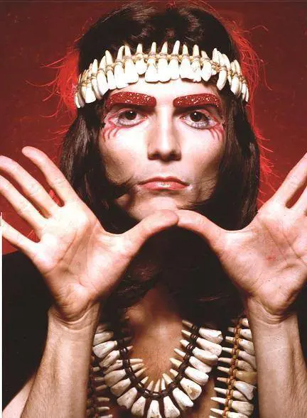 Il rock è diventato arte con le mille maschere del camaleontico Zero