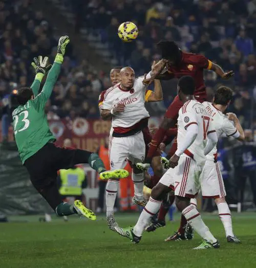 Milan come la Roma anche giocando in 10