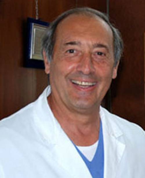 Alessandro Frigiola, primario dal 1990 della divisione di Cardiochirurgia a San Donato