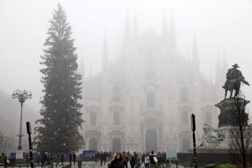 A Milano è tornata la nebbia