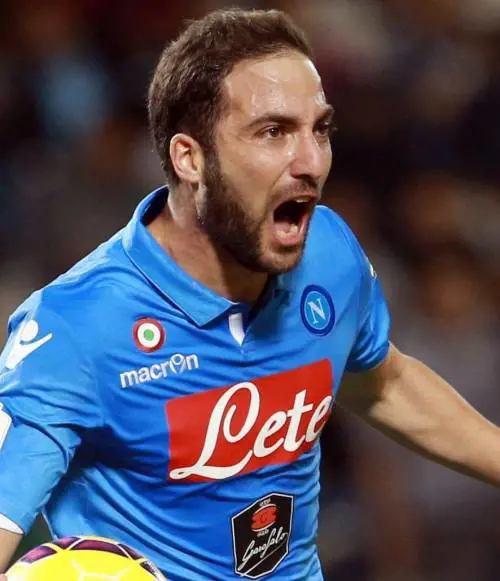 Il Napoli colpito a freddo poi Higuain cala il tris