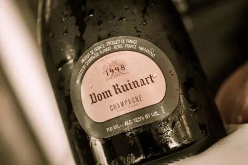 Conto alla rovescia. Et voilà lo champagne