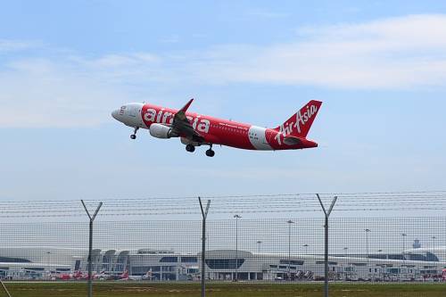 AirAsia, la "migliore" compagnia low cost del mondo