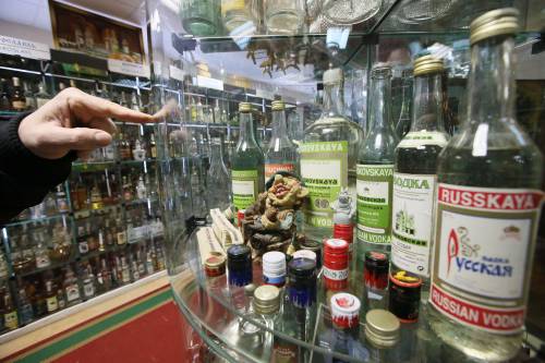 Russia, crolla il consumo di vodka: -43% in 13 anni