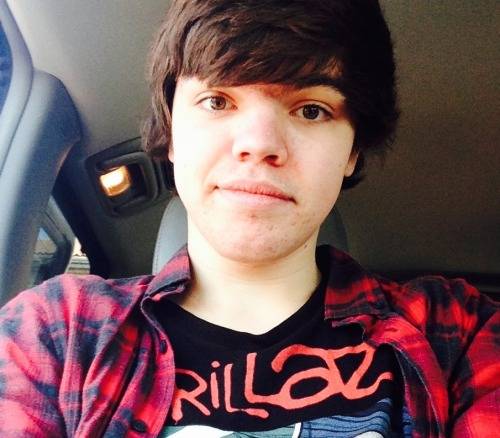 17enne transgender suicida, lettera d’addio contro i genitori: “Vi prego, cambiate la società” 