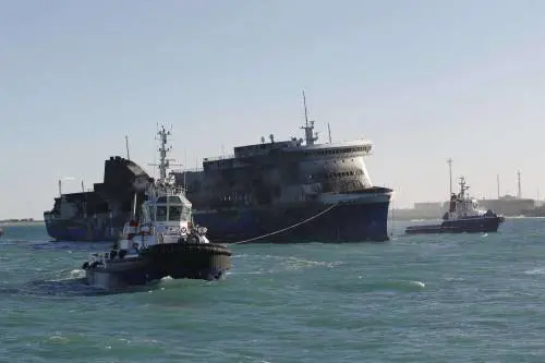 Forse "attaccate dagli squali" vittime del naufragio del Norman Atlantic