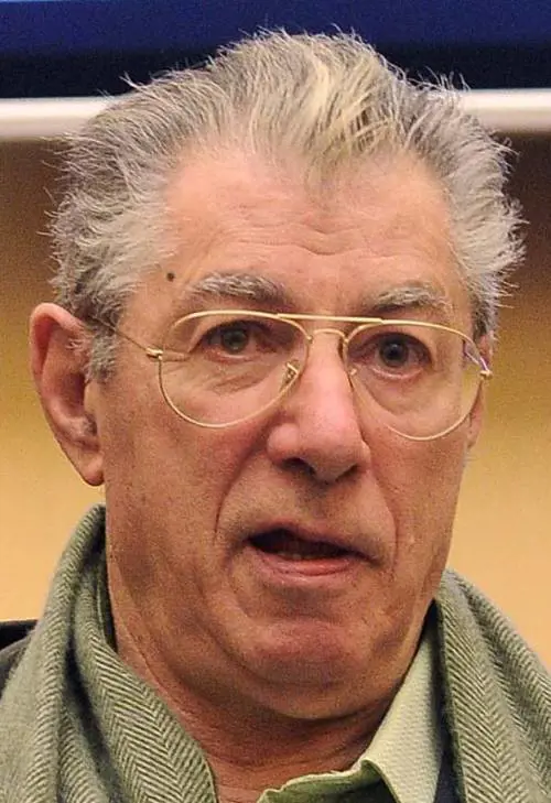 Bossi, compleanno amaro: "Mi hanno lasciato solo"